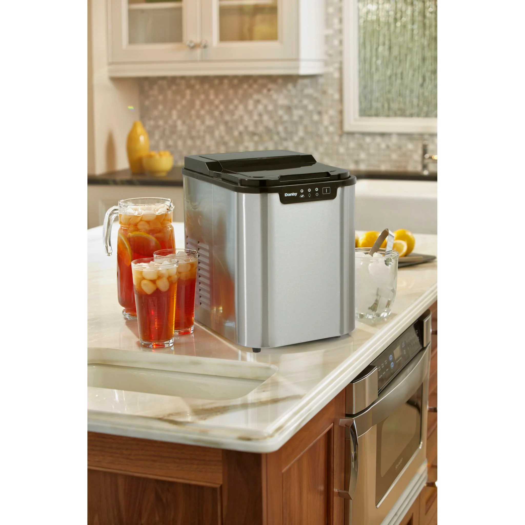 Danby 25 lbs. Countertop Ice Maker -Stainless Steel (DIM2500SSDB) - Image 6