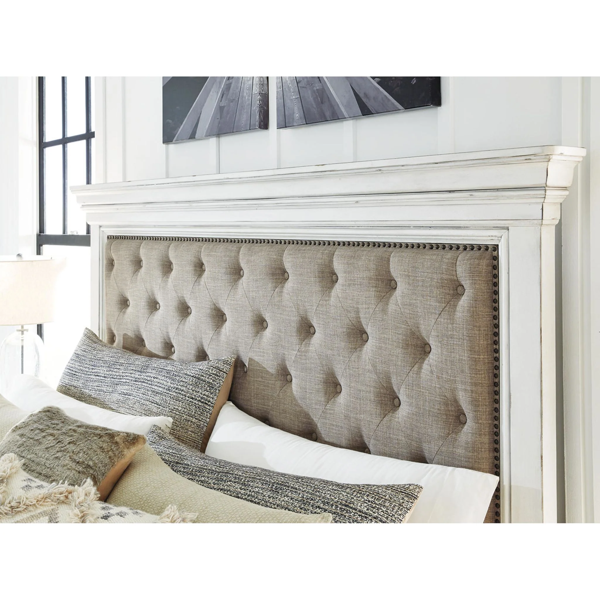 Kanwyn Panel Bed - Whitewash - Image 20