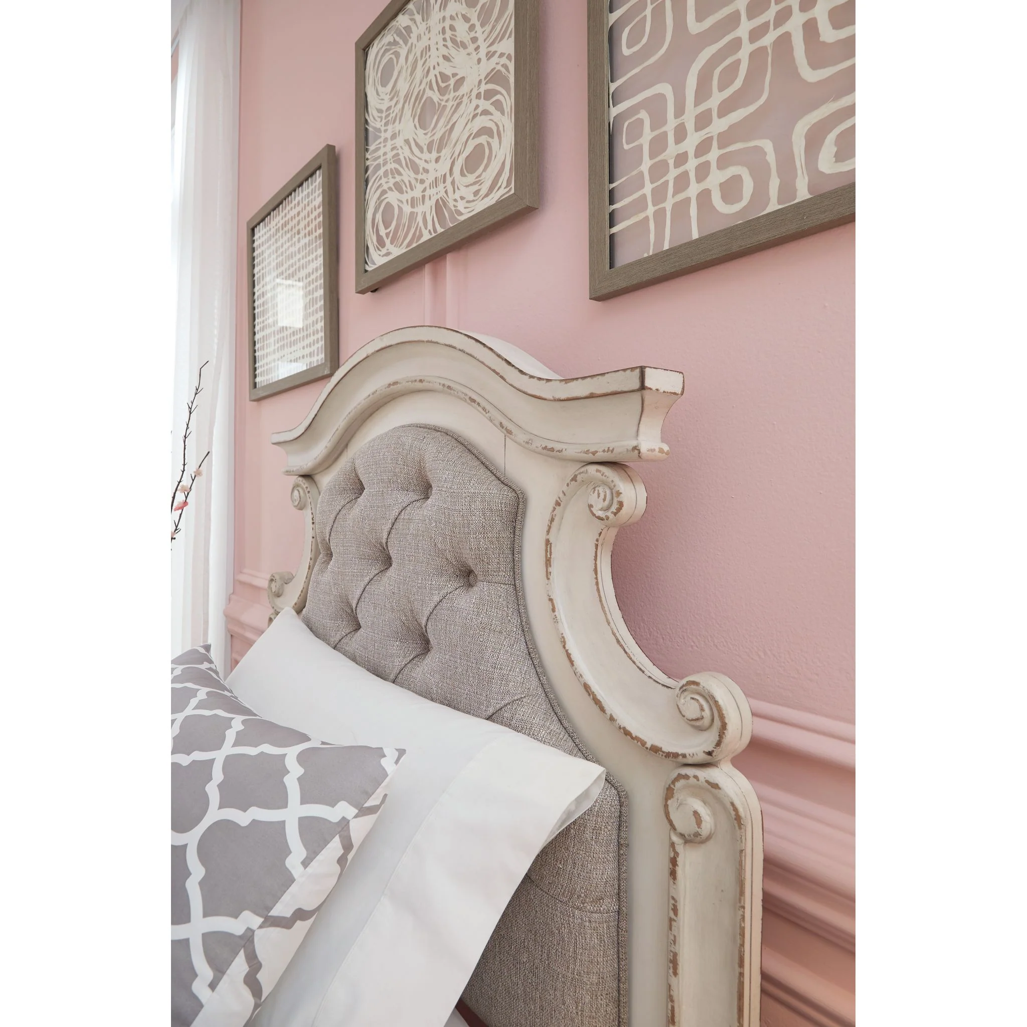 Realyn Panel Bed - White - Image 69