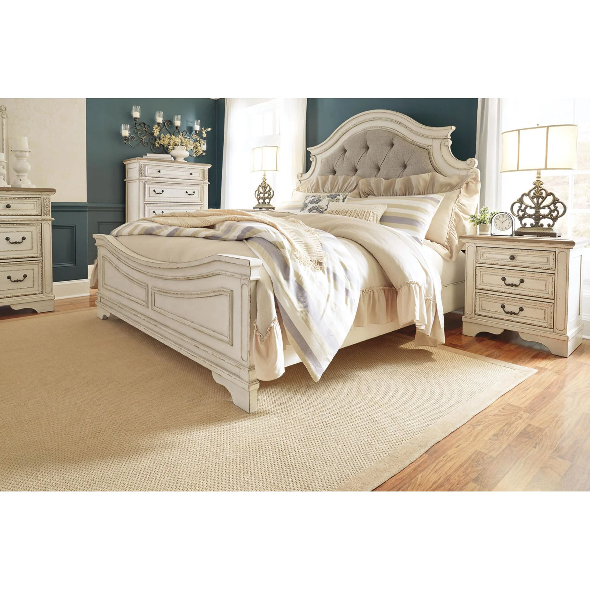 Realyn Panel Bed - White - Image 81