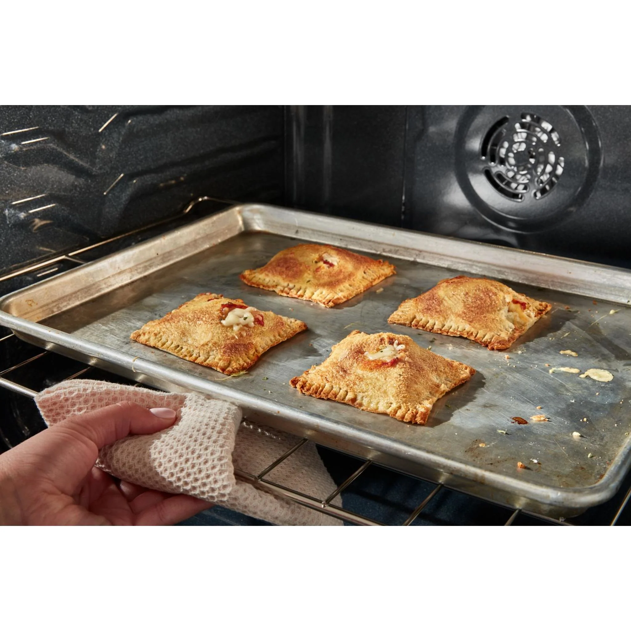 Whirlpool 30-inch Gas Range with Air Cooking Technology - White (WFGS5730SW) - Image 4